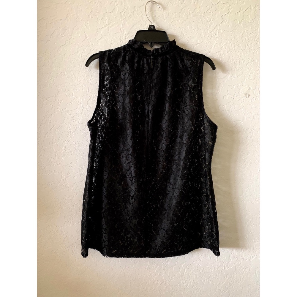 Turtle Neck Lace vest - Picture 2 of 5